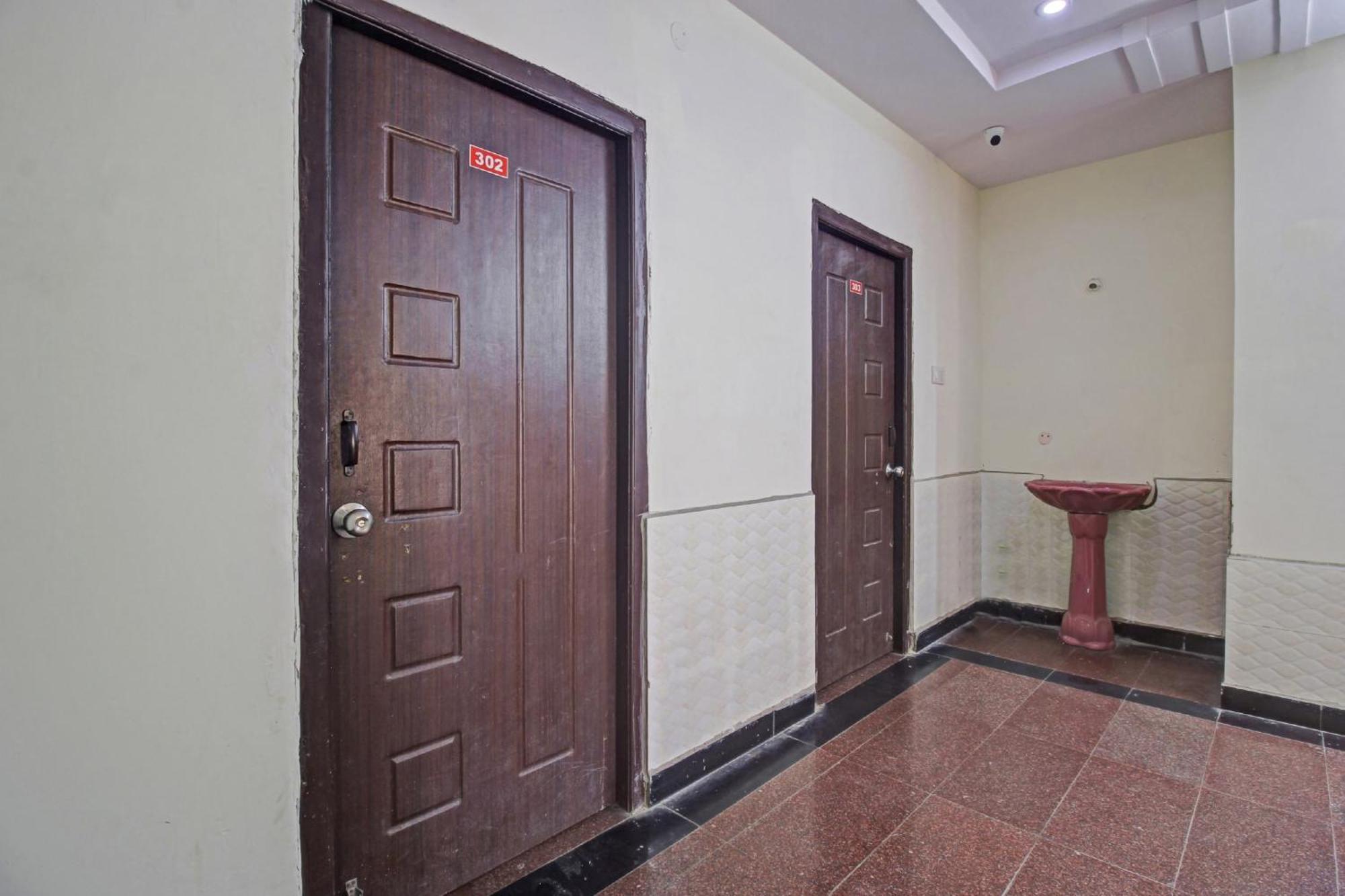 Hotel O Lavish Stay Sururnagar Esterno foto